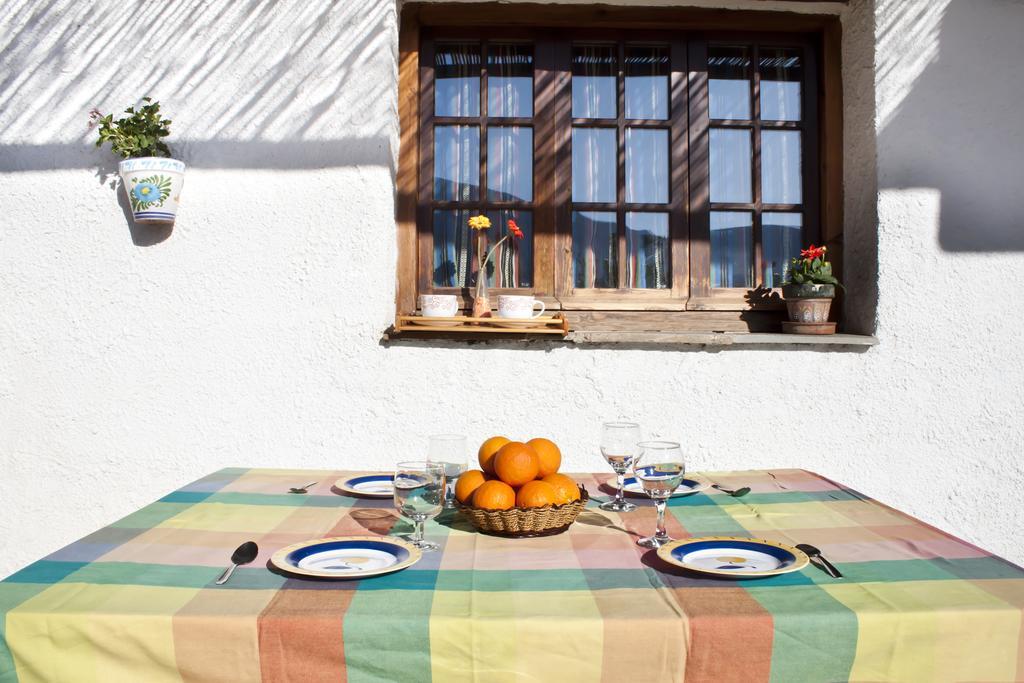 Cortijo Puerta Casas Rurales Орхива Номер фото